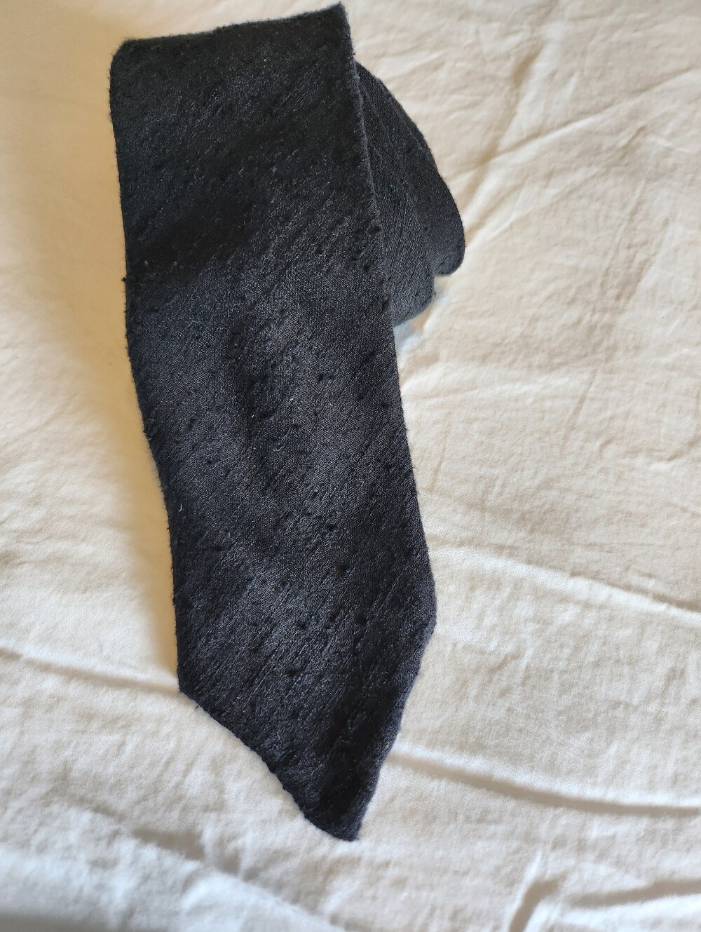 The Tie Bar Black Italian Silk Textured Tie silk Seide Small